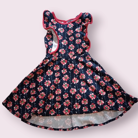 Paper doll, size 8, girls ruffle sleeve floral dress (no belt) - Picture 3 of 5